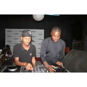 Afro Brotherz - The Plug YFM (Spirit Mix)